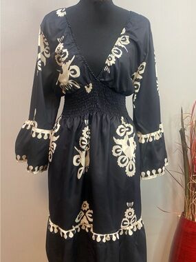 Black and Cream Floral V-Neck Smocked Waist Dress